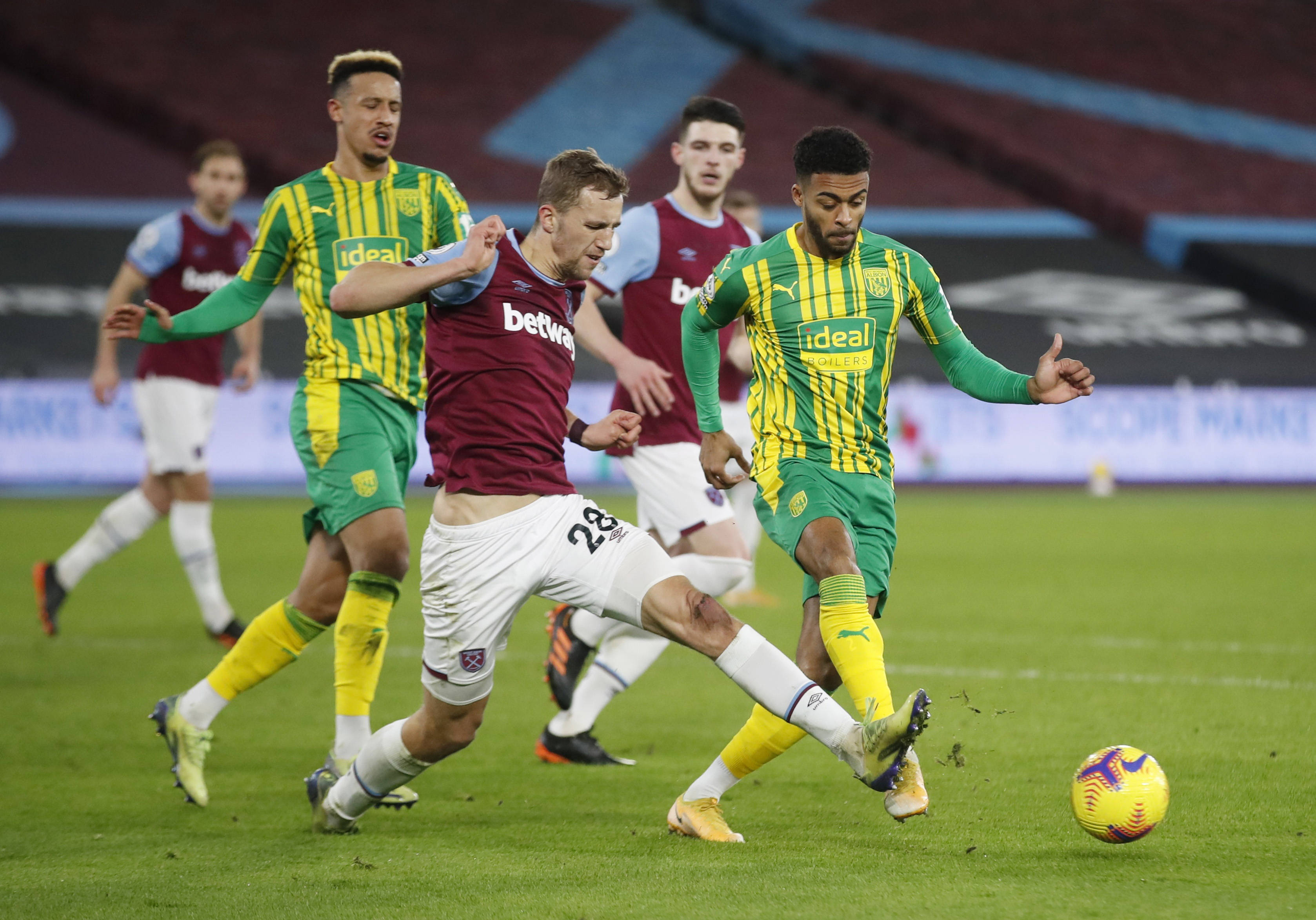 仿佛与大地 仿佛与大地